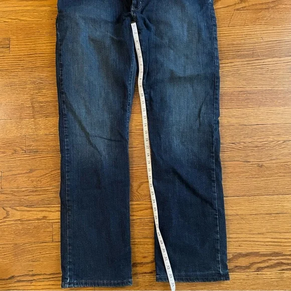 NWT Eddie Bauer Fleece Lined Classic Straight Flex Winter Jeans - Picture 3 of 10